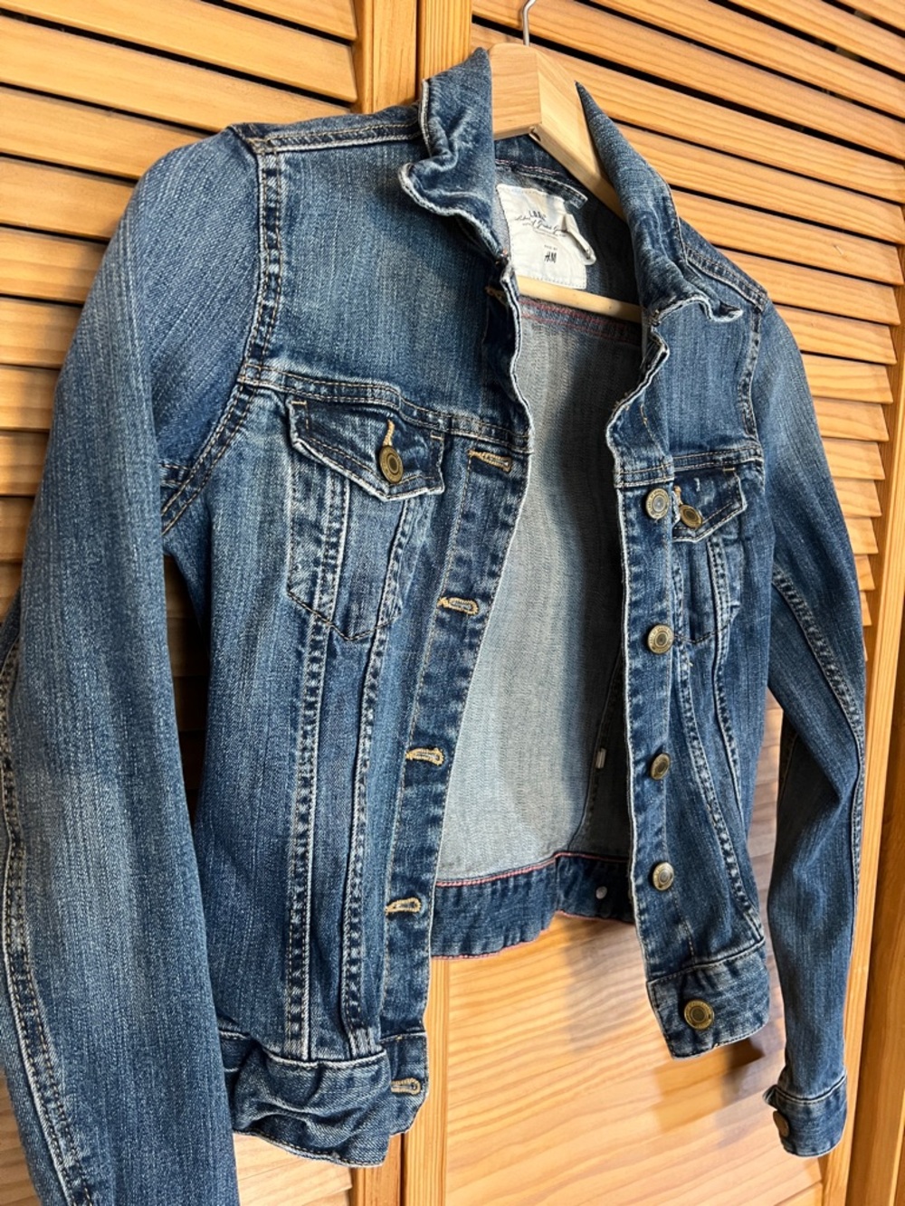 L.O.G.G. Label of Graded Goods by H&M Distressed Jean Jacket, size 2 - Picture 4 of 16